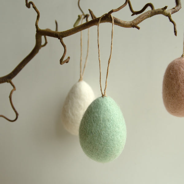 Natural Wool Egg | Soft Mint