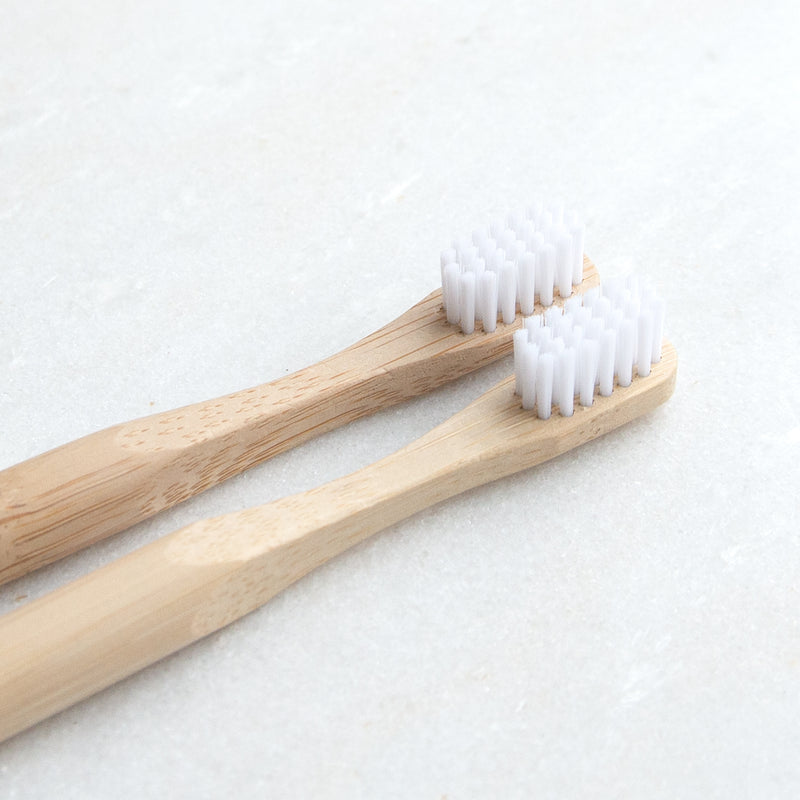 Kids Bamboo toothbrush | Arctic white - Polar Bear (End of Line)