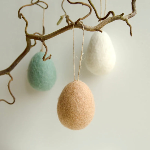Natural Wool Egg | Peach Posy